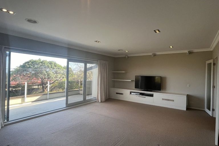 Photo of property in 71 Winara Avenue, Waikanae, 5036