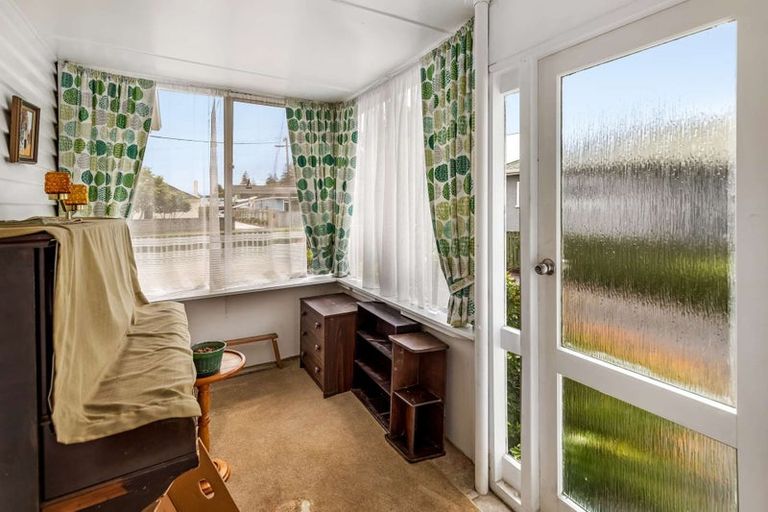 Photo of property in 10 Humphrey Street, Marton, 4710