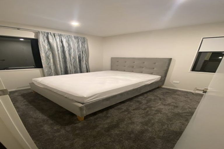 Photo of property in 32 Minhas Road, Papakura, 2110