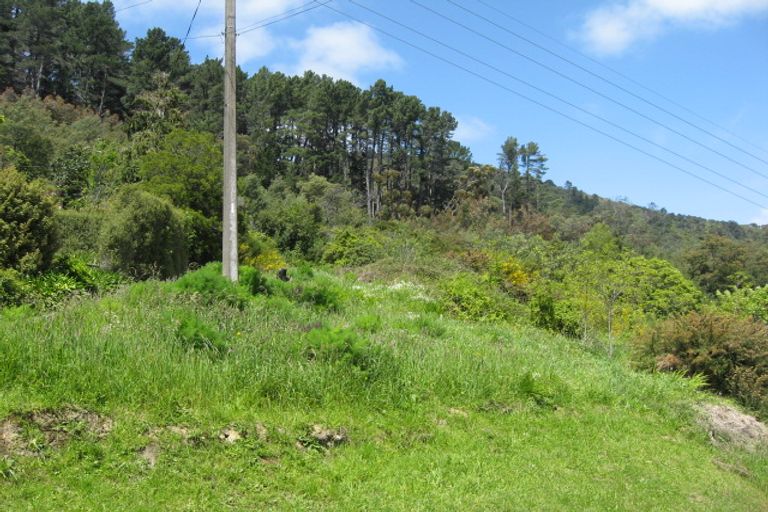 Photo of property in 17 Milton Terrace, Picton, 7220