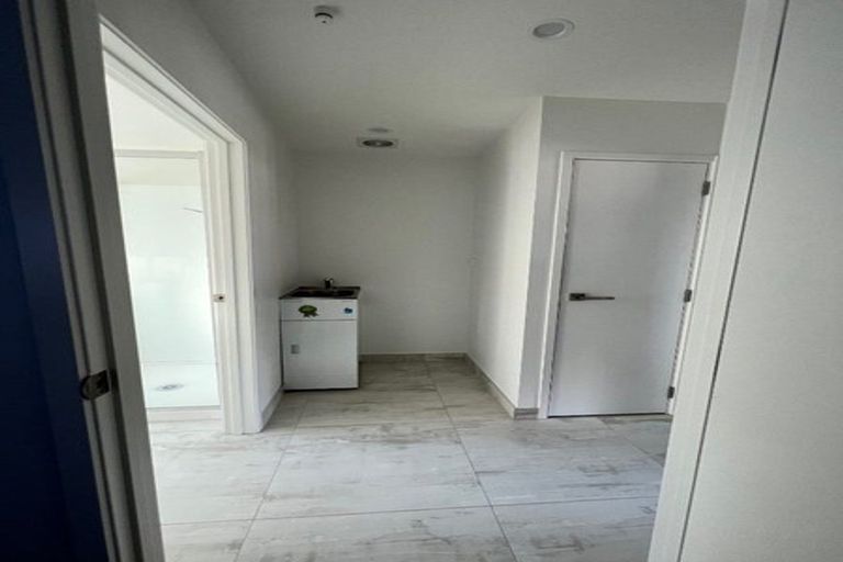 Photo of property in 5 Poutawa Lane, Clarks Beach, 2122