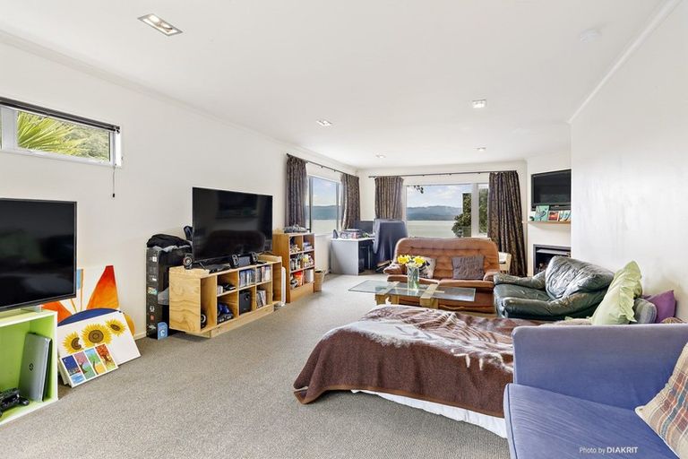 Photo of property in 15 Onslow Road, Khandallah, Wellington, 6035