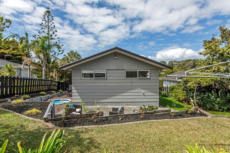 Photo of property in 5 Freya Place, Torbay, Auckland, 0630