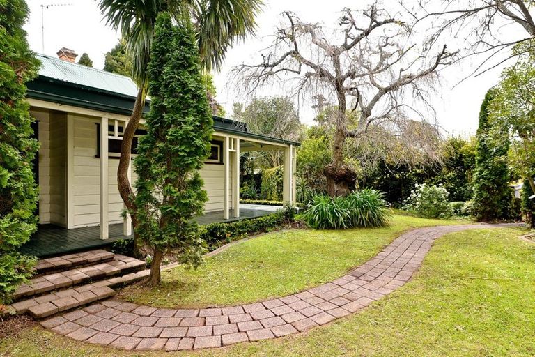 Photo of property in 44 East Street, Claudelands, Hamilton, 3214
