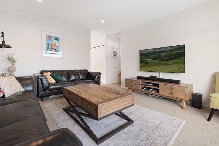 Photo of property in 9 Lakeview Quay, Pyes Pa, Tauranga, 3112