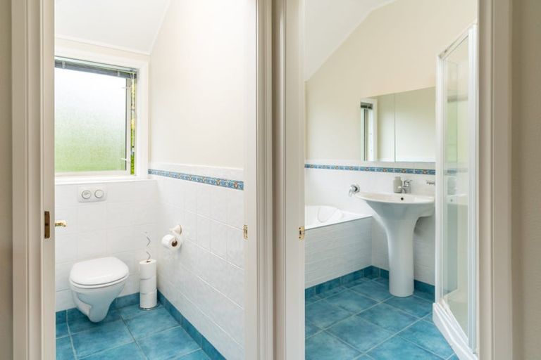 Photo of property in 35 Eucalyptus Way, Nikau Valley, Paraparaumu, 5032