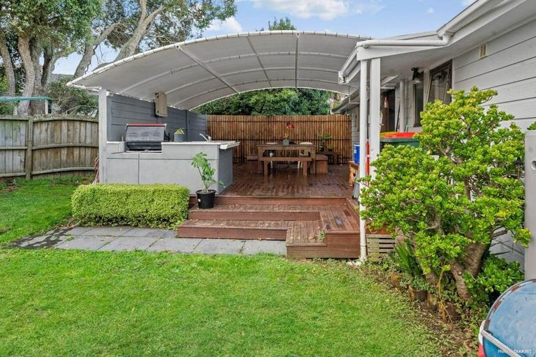 Photo of property in 17 Hoylake Place, Wattle Downs, Auckland, 2103