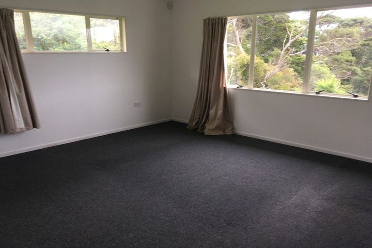 Photo of property in 8 Alice Place, Hillcrest, Auckland, 0627