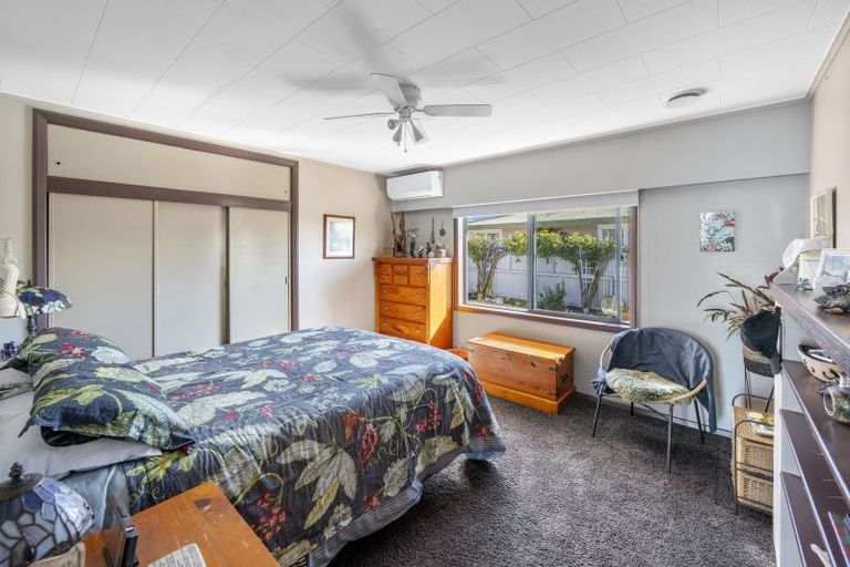 Photo of property in 27 Holyrood Street, Taradale, Napier, 4112