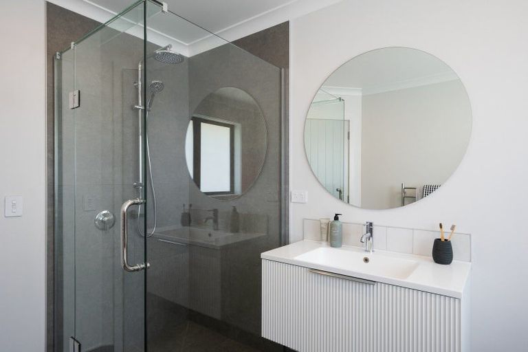 Photo of property in 28b Bartholomew Road, Levin, 5510