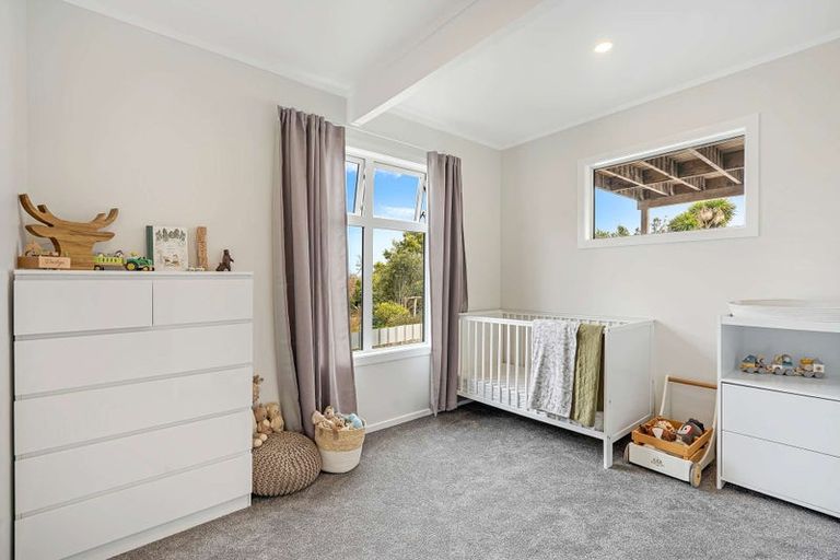 Photo of property in 8 James Mcleod Road, Shelly Beach, Helensville, 0874