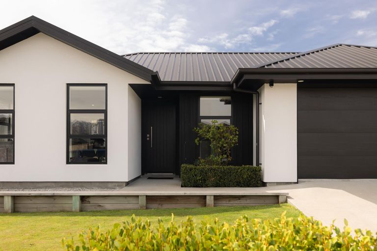 Photo of property in 11 Primrose Lane, Lower Shotover, Queenstown, 9304