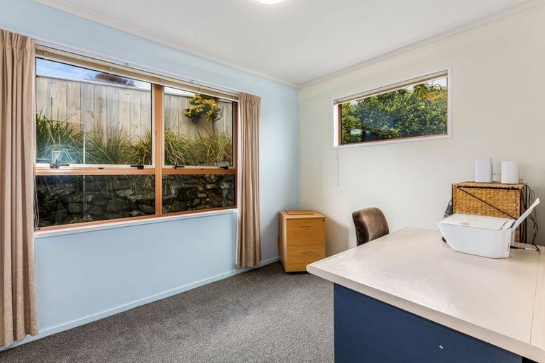 Photo of property in 15 Cassley Crescent, Papakowhai, Porirua, 5024