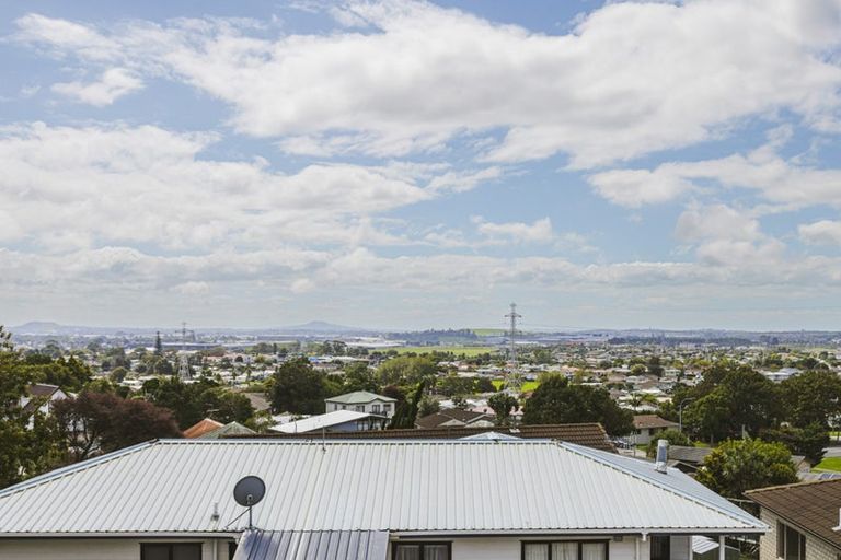 Photo of property in 8 Lyell Court, Clover Park, Auckland, 2019