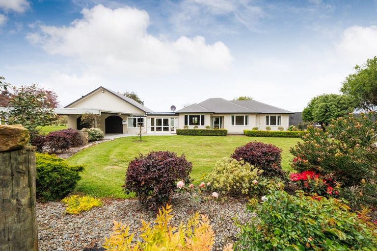 Photo of property in 158a-b Walkers Road, Longburn, Palmerston North, 4477
