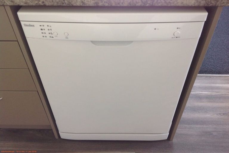 Photo of property in 202 Ballintoy Park Drive, Welcome Bay, Tauranga, 3175