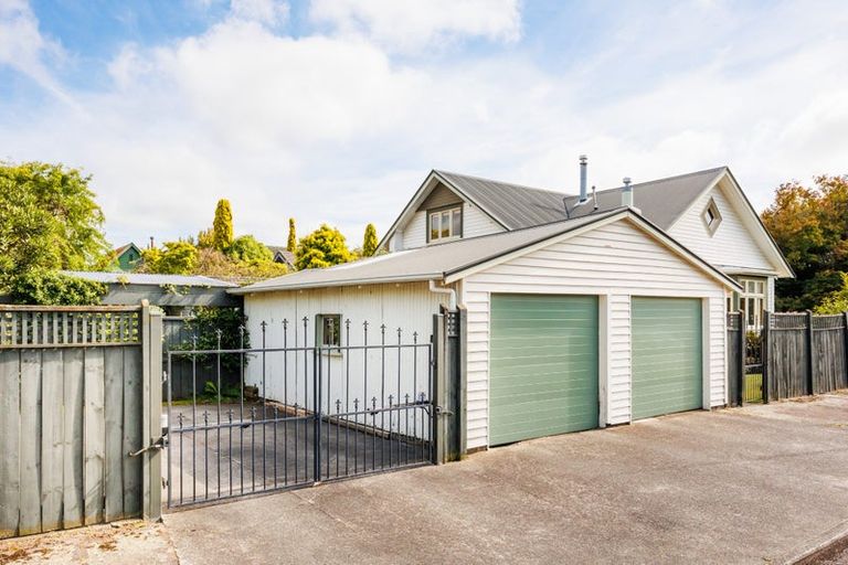 Photo of property in 16 Alan Street, Palmerston North, 4414