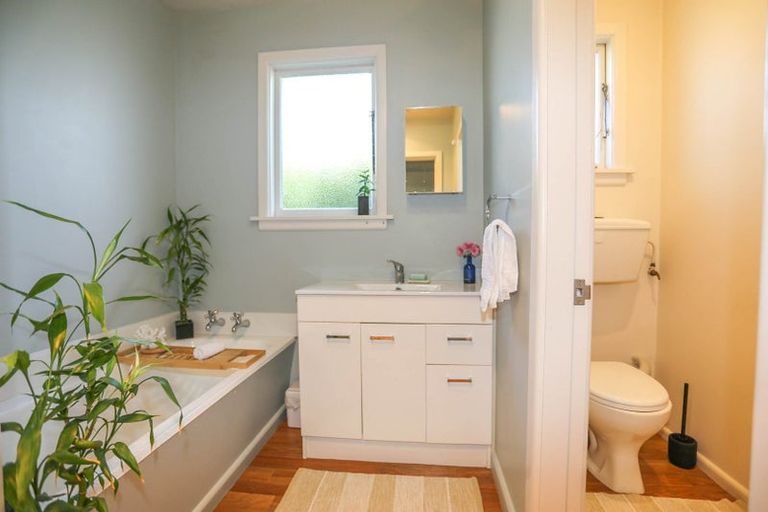 Photo of property in 2/3 Lynfield Avenue, Ilam, Christchurch, 8041