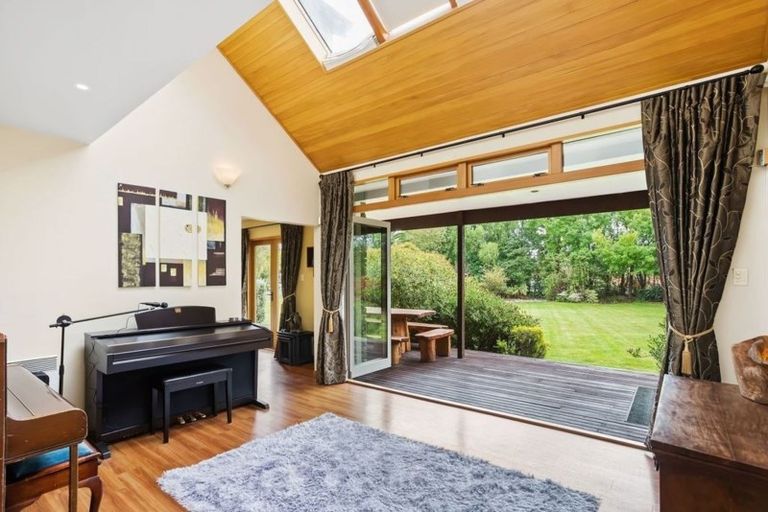 Photo of property in 92 Grants Road, Papanui, Christchurch, 8052