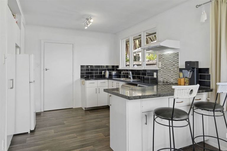 Photo of property in 18 Donnington Street, Parklands, Christchurch, 8083