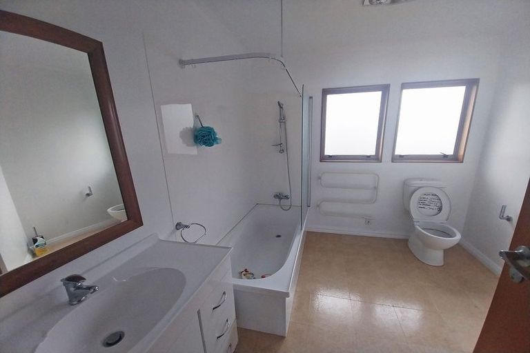 Photo of property in 319a Albany Highway, Rosedale, Auckland, 0632