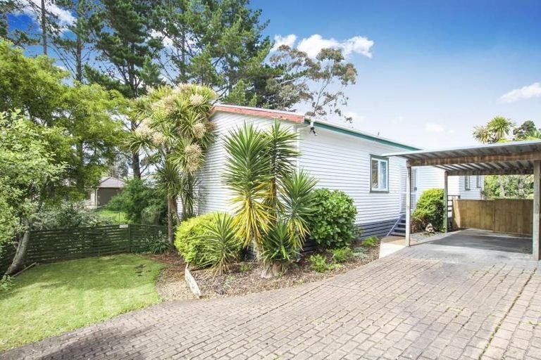 Photo of property in 3/59 Woodside Road, Massey, Auckland, 0614