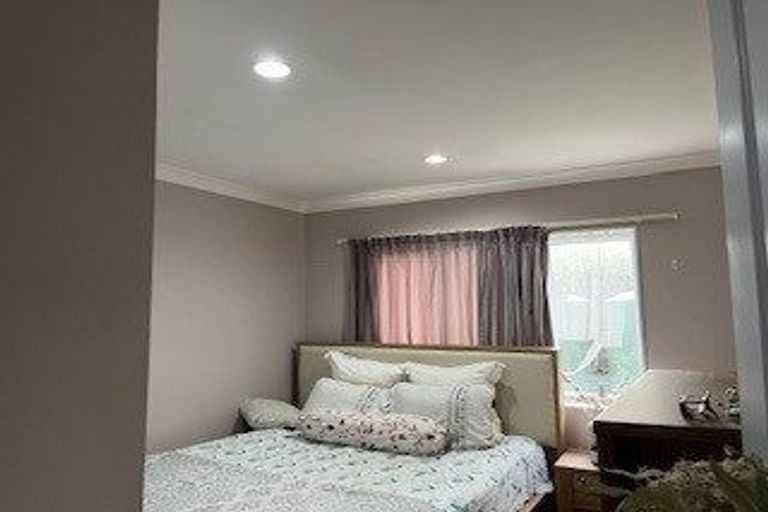 Photo of property in 32a Rimu Street, New Lynn, Auckland, 0600