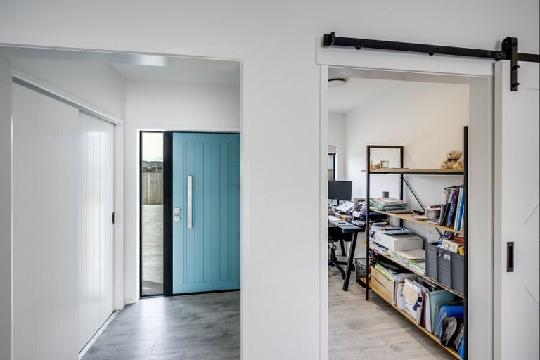 Photo of property in 29 Pohutukawa Drive, Eskdale, Napier, 4182