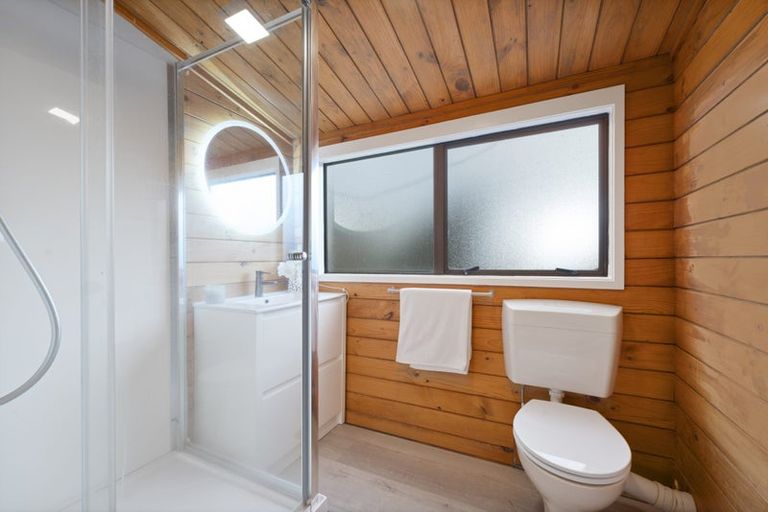 Photo of property in 5 Chardon Place, Henderson, Auckland, 0612