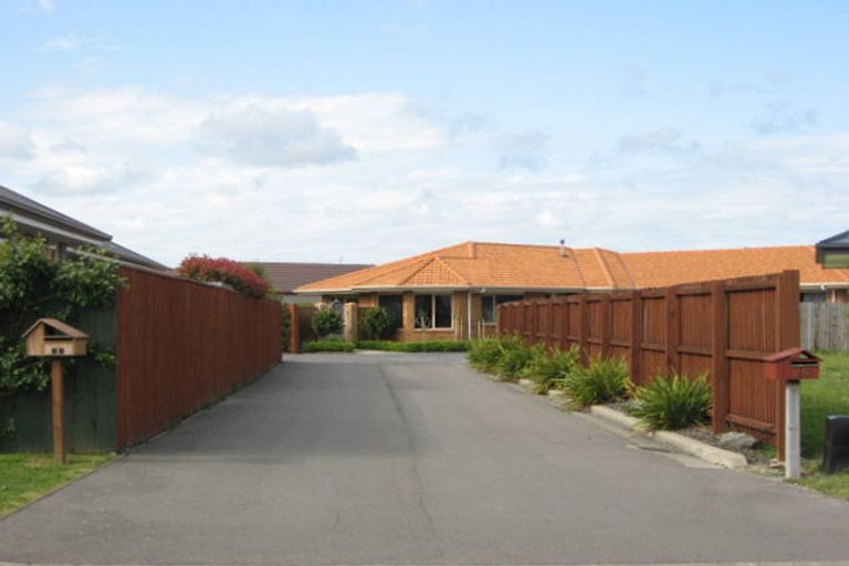 Photo of property in 26 Hawkins Place, Rangiora, 7400