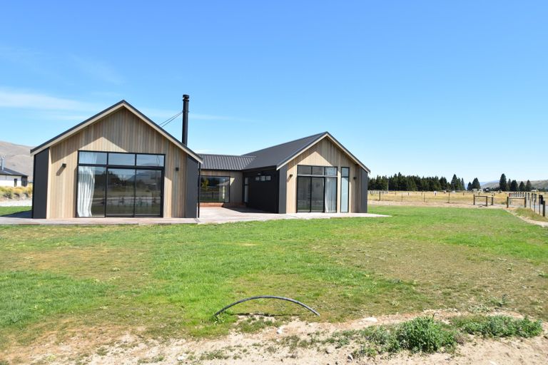 Photo of property in 9 Avlis Place, Twizel, 7901