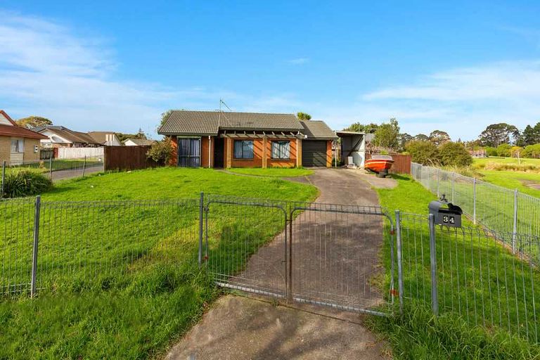 Photo of property in 34 Horlicks Place, Randwick Park, Auckland, 2105