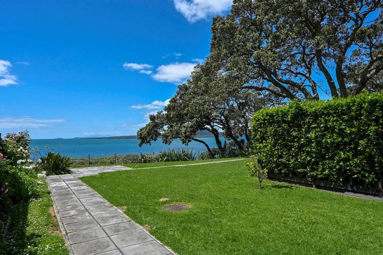 Photo of property in 2/21 Clifton Road, Hauraki, Auckland, 0622