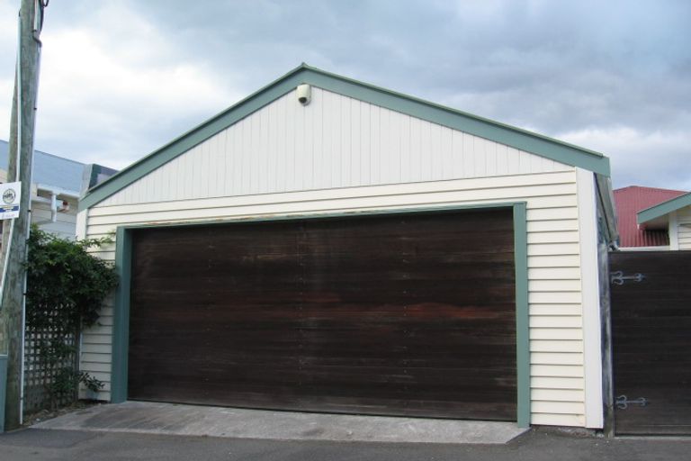 Photo of property in 27 Ferry Street, Seatoun, Wellington, 6022