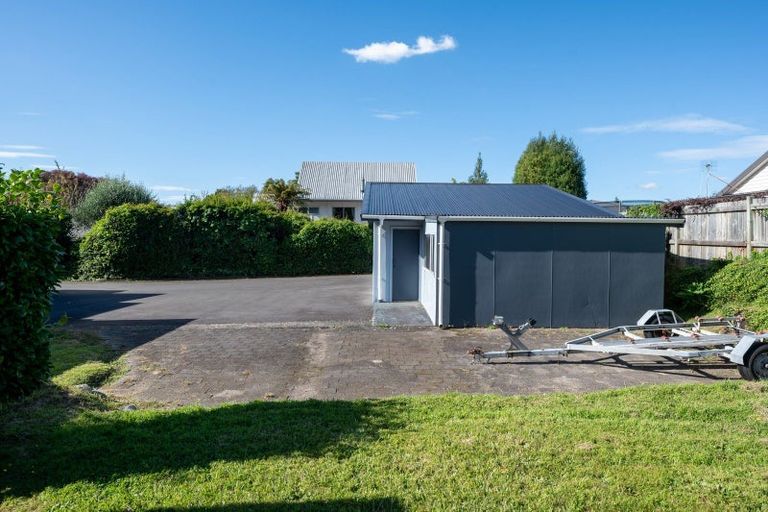 Photo of property in 8 Selwyn Road, Lynmore, Rotorua, 3010