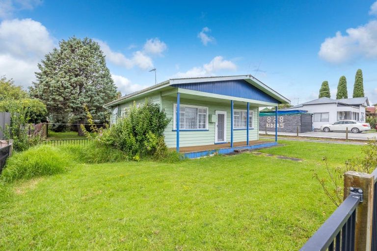 Photo of property in 28 Hakanoa Street, Huntly, 3700