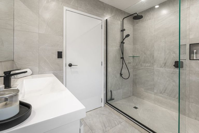 Photo of property in 36 Elliott Avenue, Bayview, Auckland, 0629