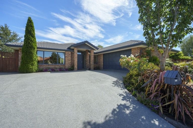 Photo of property in 2 Taunton Place, Rangiora, 7400