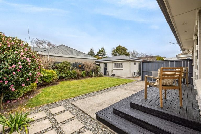 Photo of property in 2/172 Cashmere Road, Hoon Hay, Christchurch, 8025