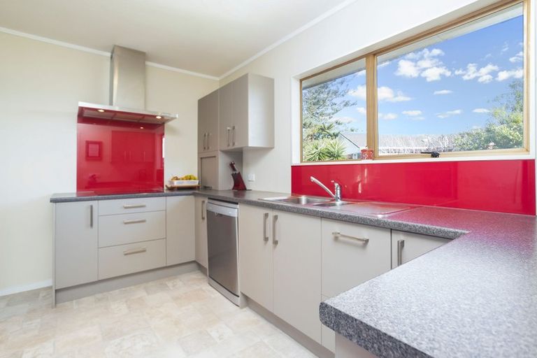 Photo of property in 11 Banbury Place, Mangere Bridge, Auckland, 2022