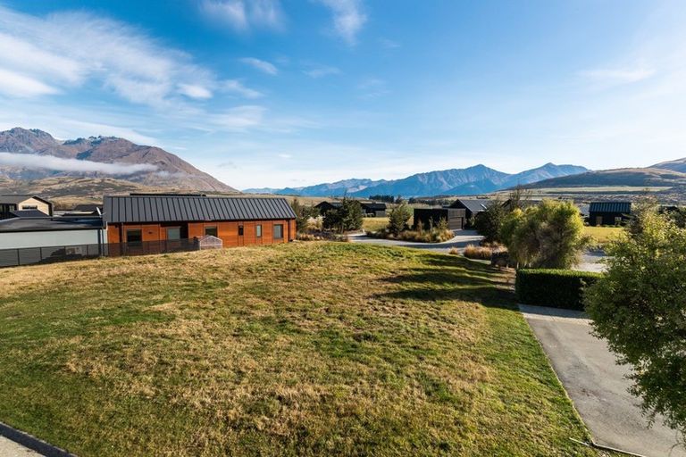 Photo of property in 2 Appin Court, Jacks Point, Queenstown, 9371
