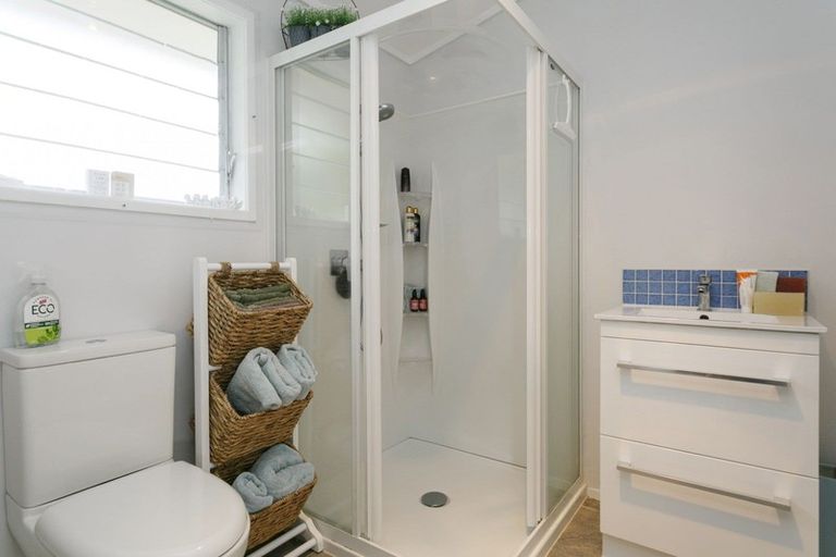 Photo of property in 7b Isobel Street, Acacia Bay, Taupo, 3330