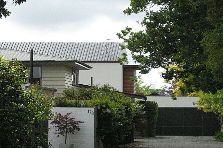 Photo of property in 176 Clyde Road, Burnside, Christchurch, 8053