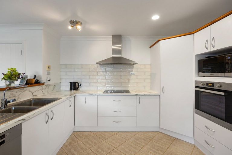 Photo of property in 16 Strathconnan Court, Rototuna, Hamilton, 3210