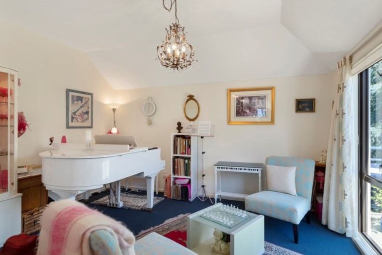 Photo of property in 13a Parau Avenue, Diamond Harbour, 8972