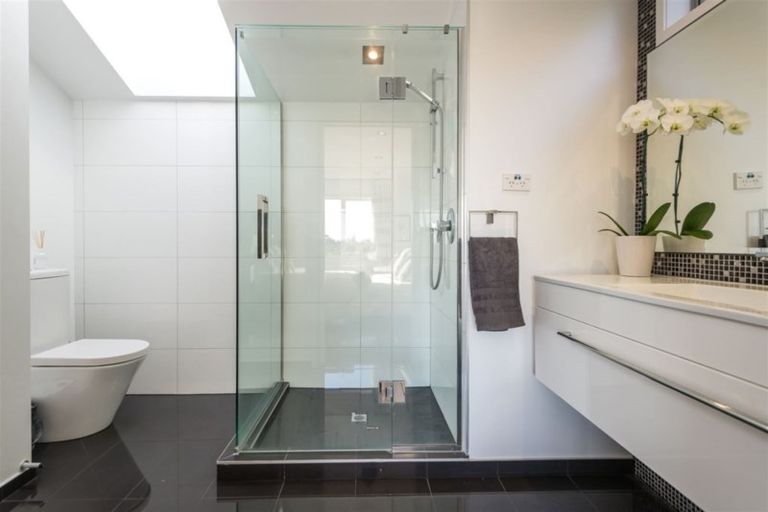 Photo of property in 2 Rapaki Road, Hillsborough, Christchurch, 8022