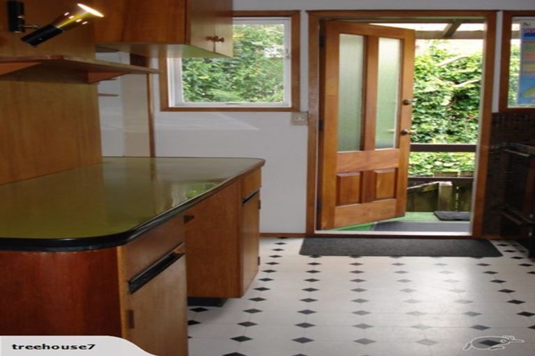 Photo of property in 8/244 Onewa Road, Birkenhead, Auckland, 0626