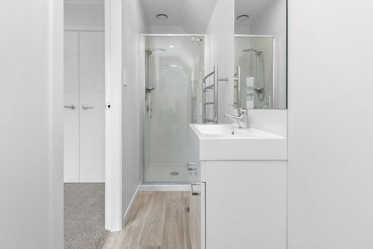 Photo of property in 2/27 Seddon Road, Frankton, Hamilton, 3204