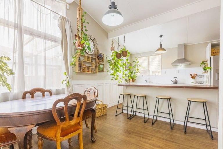 Photo of property in 128 Mount Herbert Road, Waipukurau, 4200