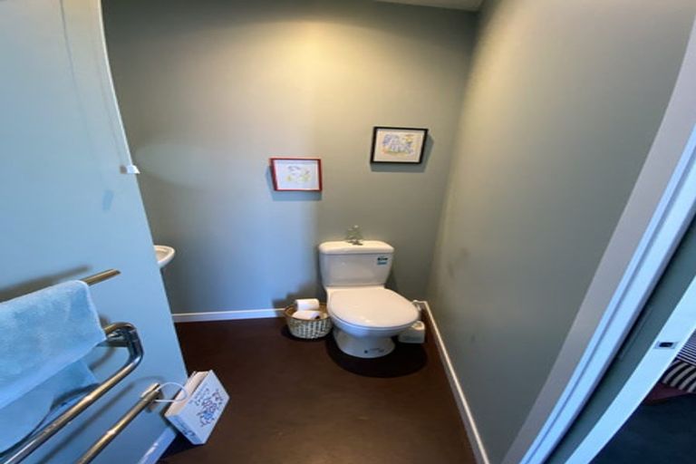 Photo of property in 23 Kotari Road, Days Bay, Lower Hutt, 5013